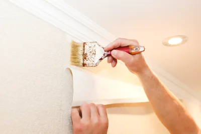 Pose de papier peint à Avy — revêtements muraux et toiles de verre